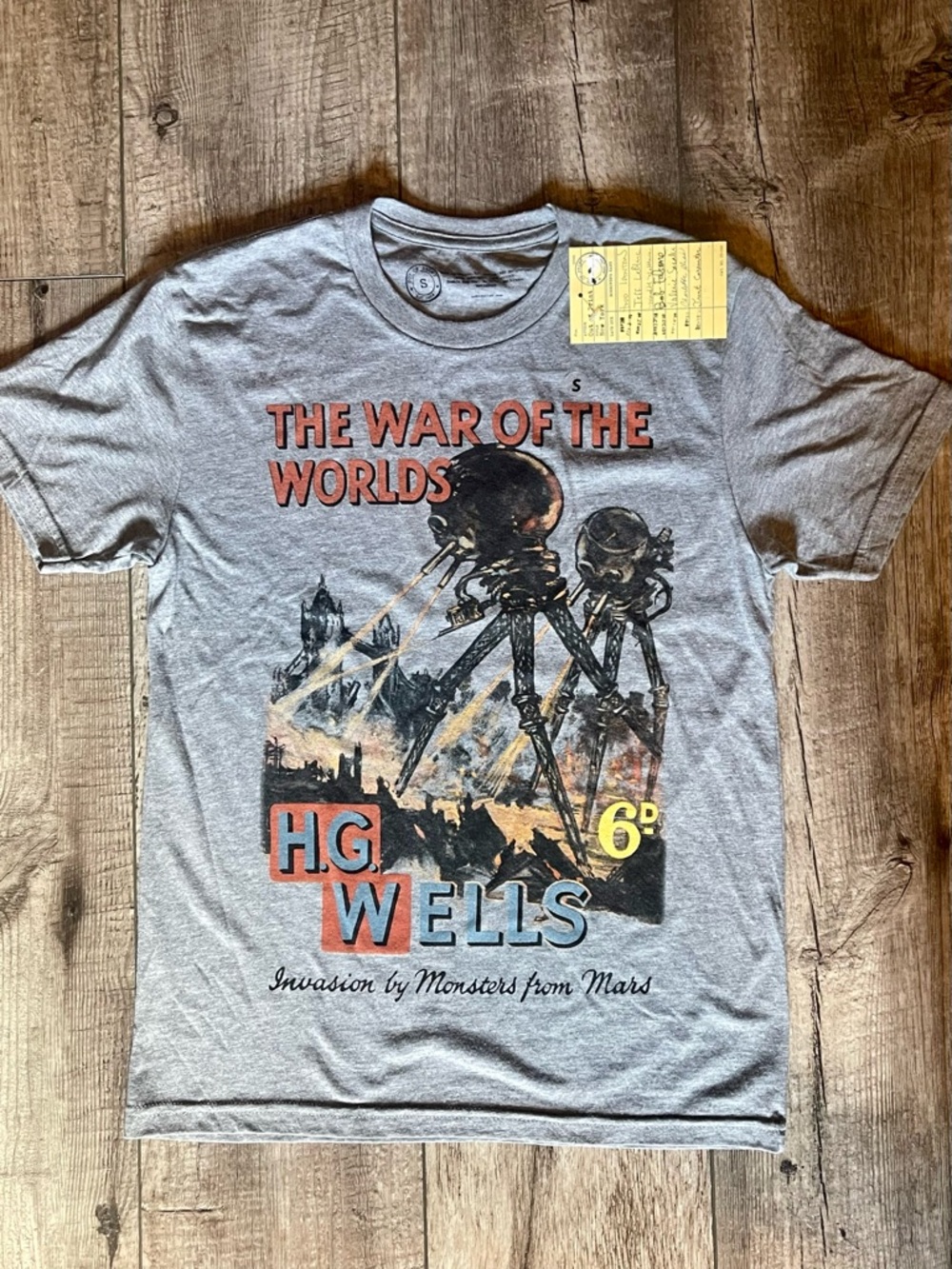 Out of Print Gray "The War of the Worlds" H.G. Wells Graphic Tee